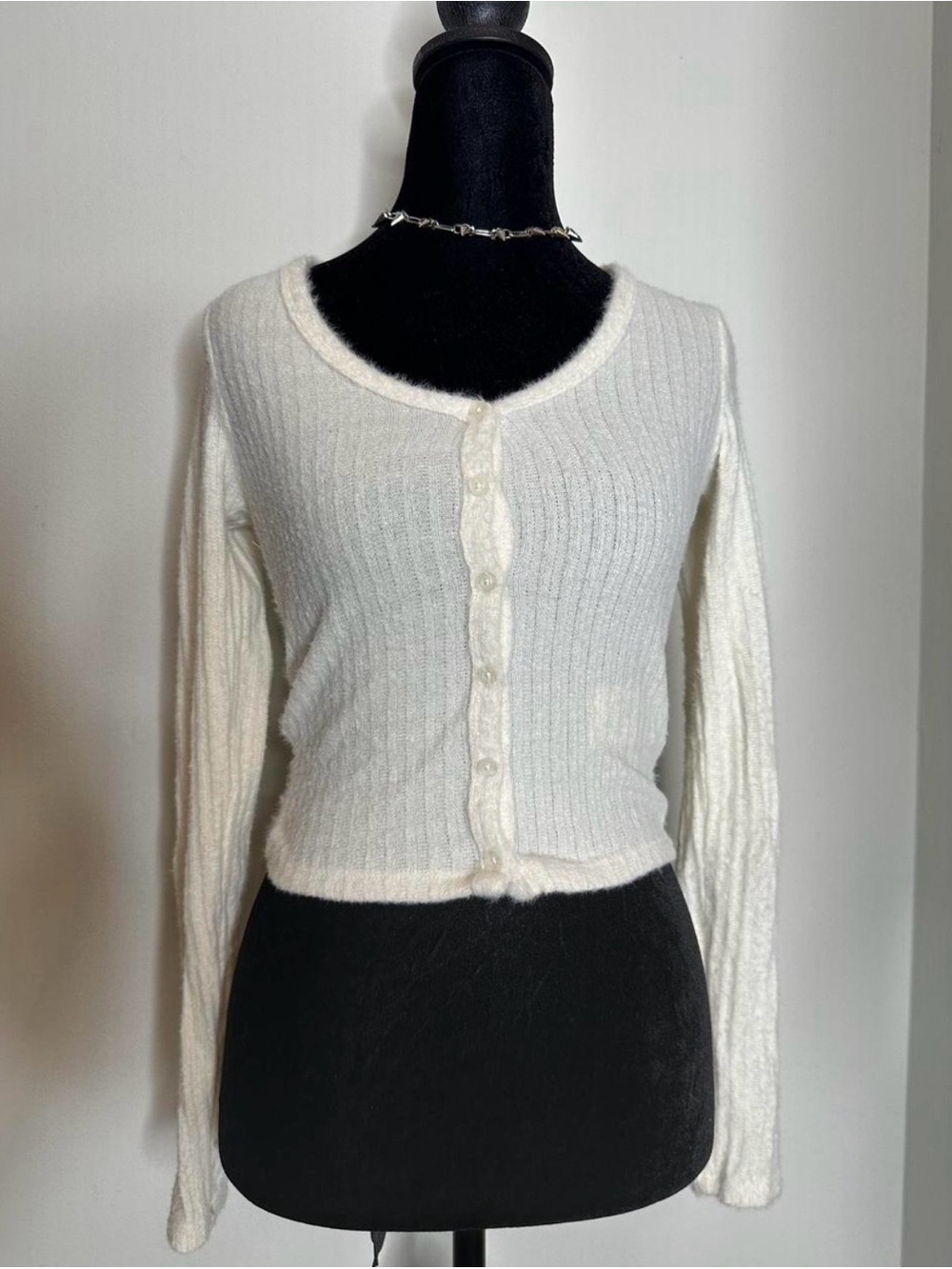 Hollister Cream Ribbed Button-Front Women's Cropped Cardigan